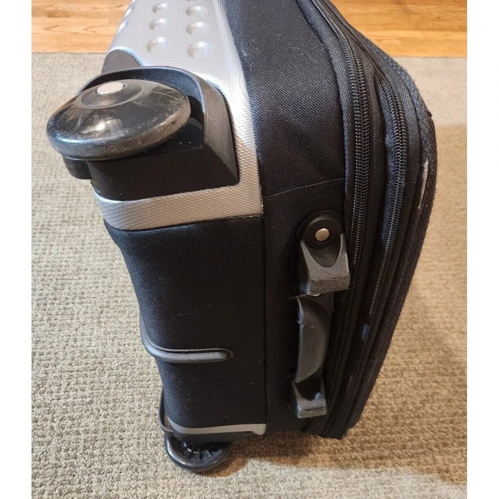 Heys Luggage Roll Aboard ‎ Hard sided Soft Face